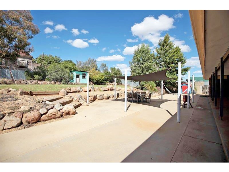 6 Goulburn St, Junee NSW 2663