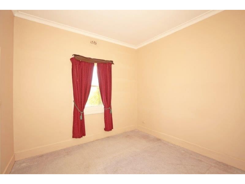 17 Pretoria Ave, Junee NSW 2663