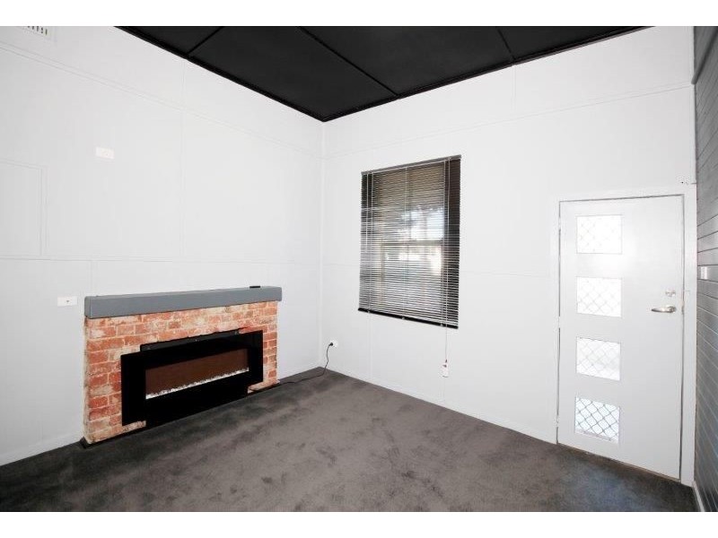 4 Elizabeth Street, Junee NSW 2663