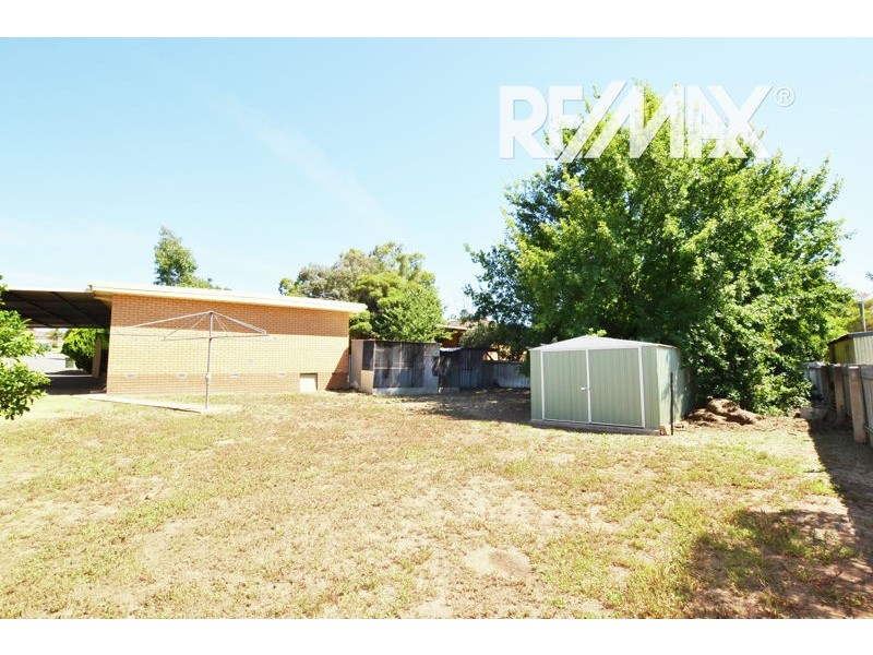 9 James St, Junee NSW 2663