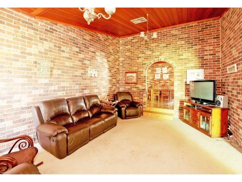 28-30 Cedric St, Junee NSW 2663