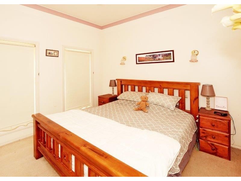 28-30 Cedric St, Junee NSW 2663