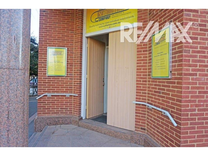 10 Belmore Street, Junee NSW 2663