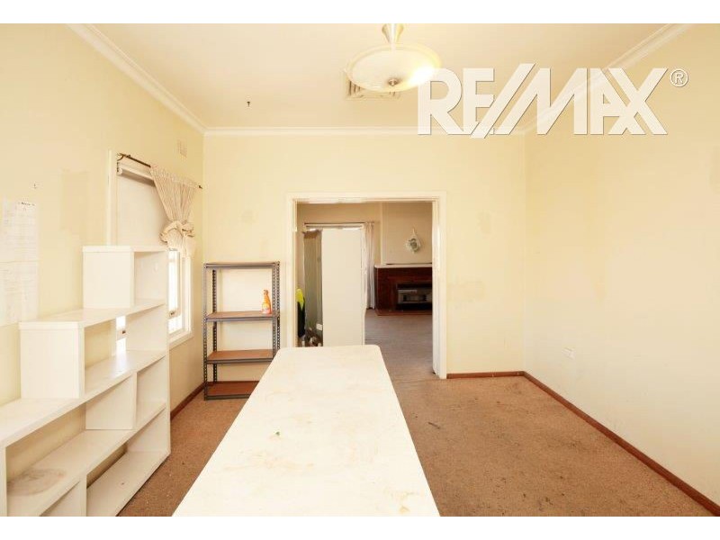 10 Belmore Street, Junee NSW 2663