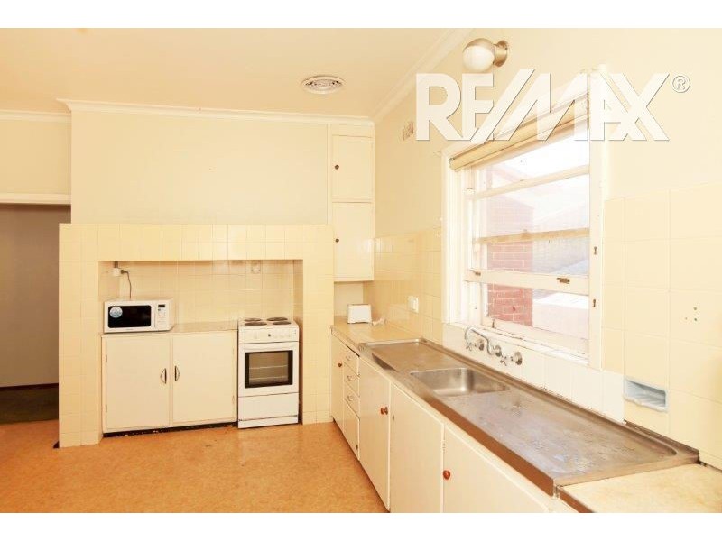 10 Belmore Street, Junee NSW 2663