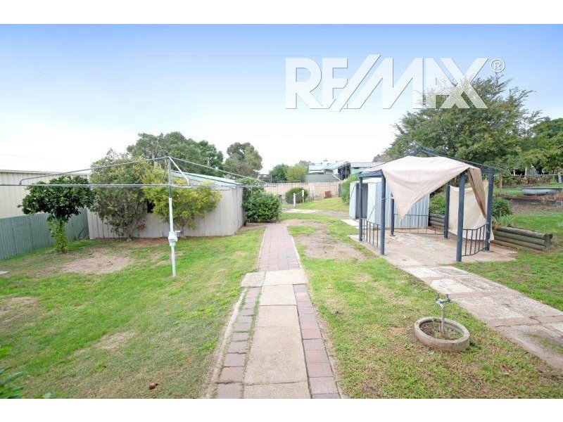 28 Thomas St, Junee NSW 2663