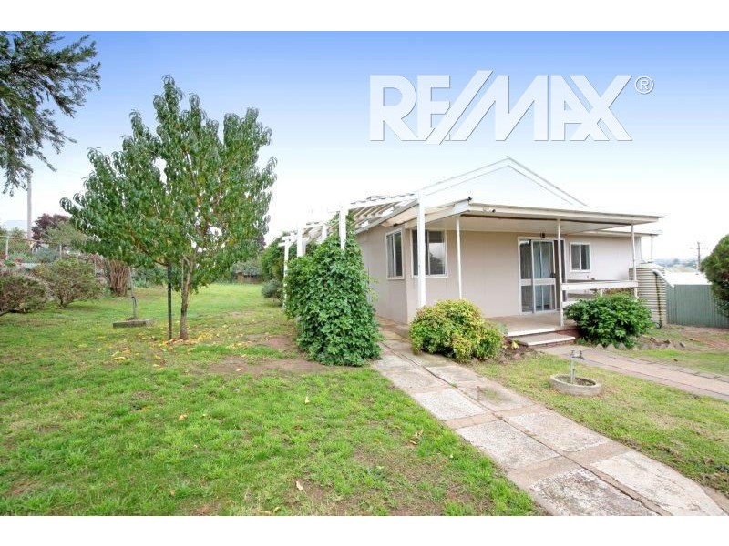 28 Thomas St, Junee NSW 2663