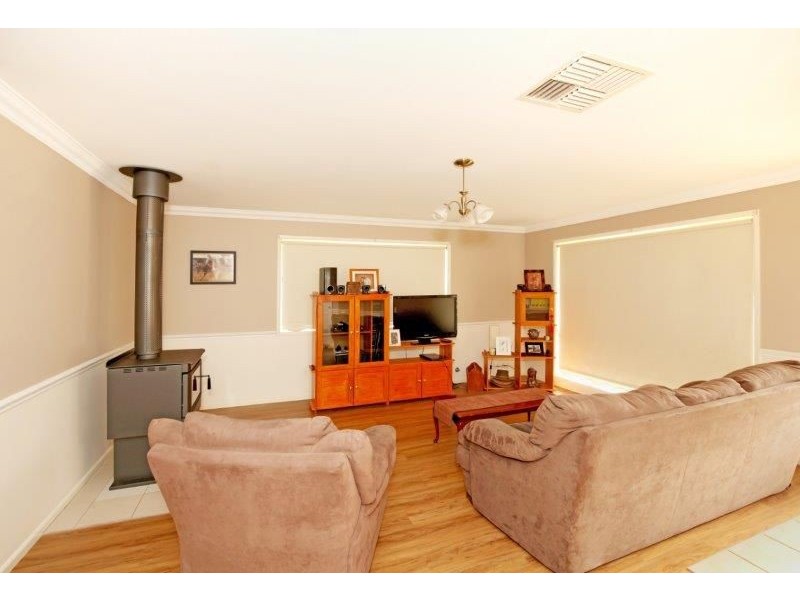 57 Cedric Street, Junee NSW 2663