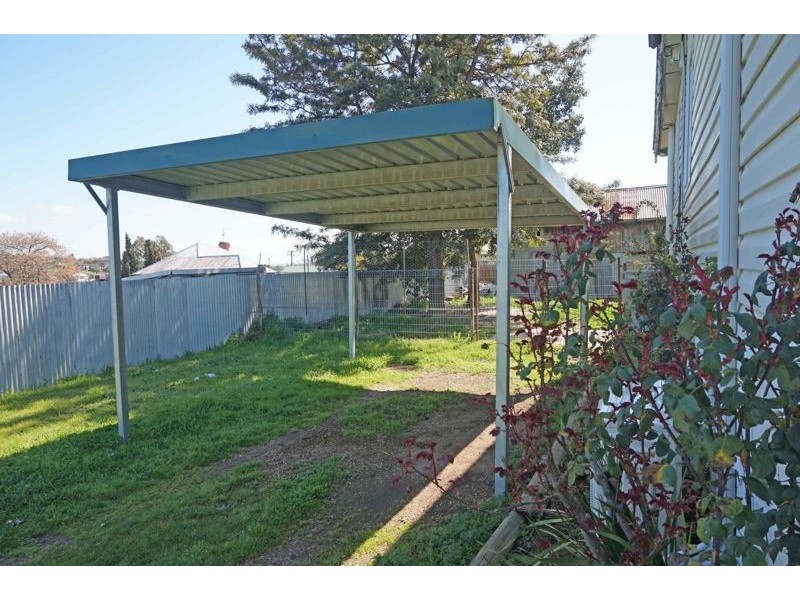 26 Fitzroy St, Junee NSW 2663