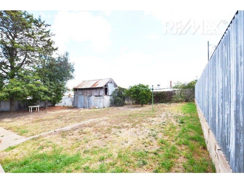 26 Fitzroy St, Junee NSW 2663