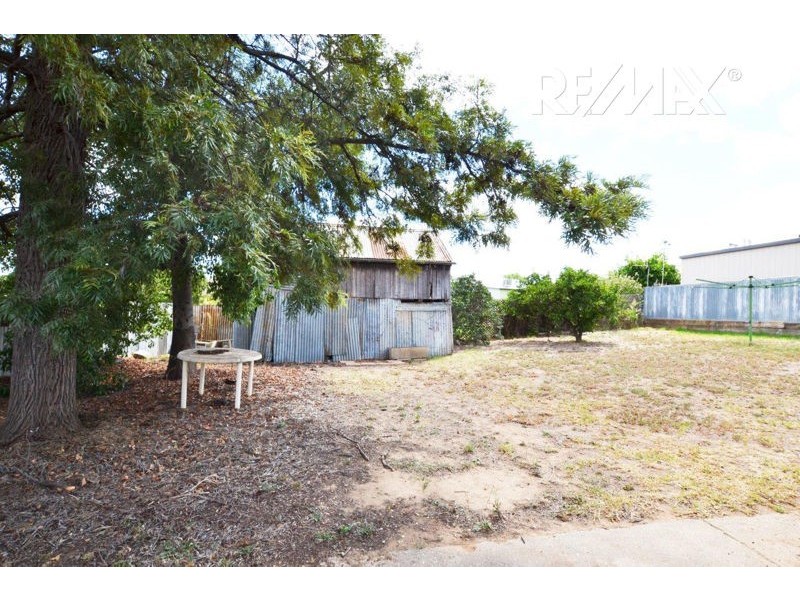 26 Fitzroy St, Junee NSW 2663