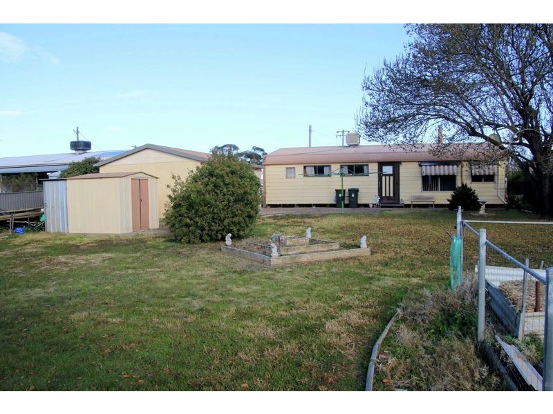21 Galore Street, Lockhart NSW 2656