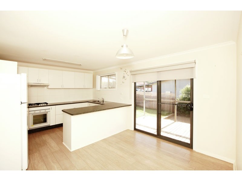 27 Percy St, Junee NSW 2663