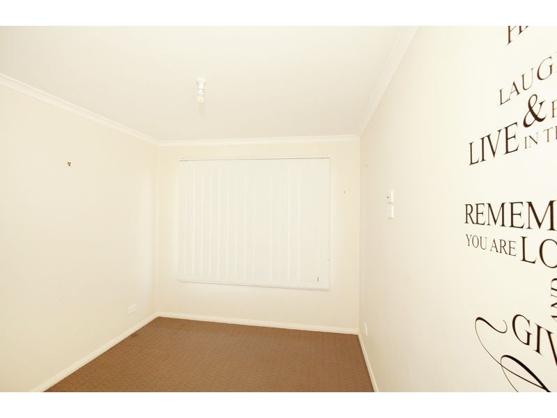 27 Percy St, Junee NSW 2663