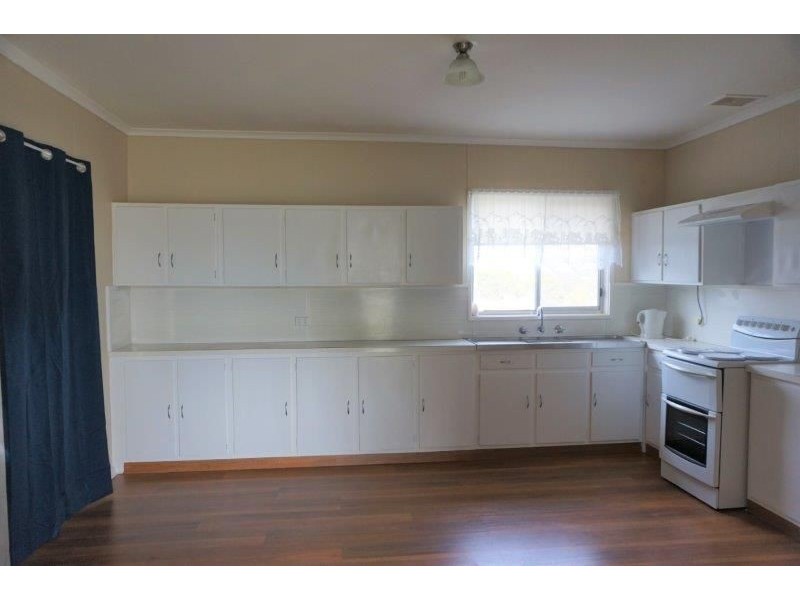 56 Prince Street, Junee NSW 2663