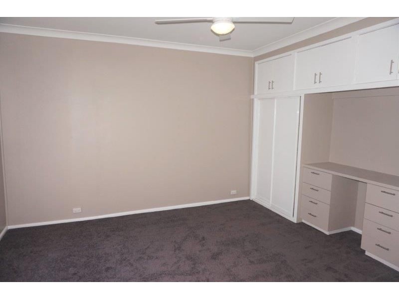 37 Junction Street, Junee NSW 2663