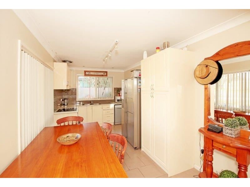 49 Percy Street, Junee NSW 2663