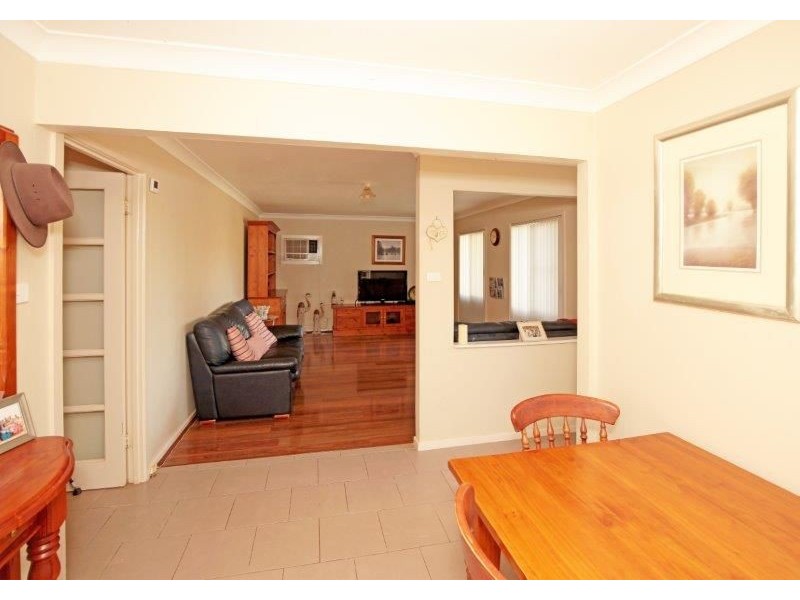 49 Percy Street, Junee NSW 2663