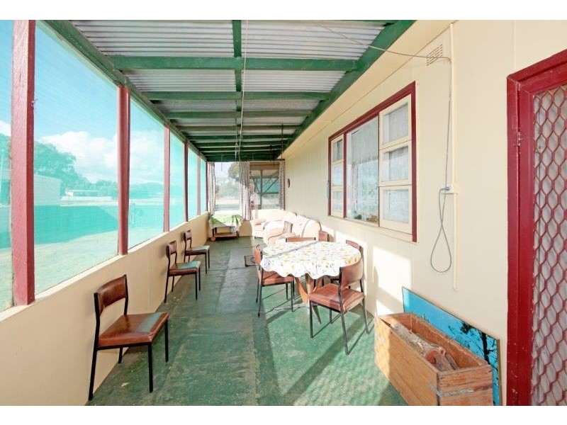 32 Broad St, Old Junee NSW 2652