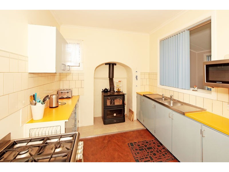 38 Regent Street, Junee NSW 2663