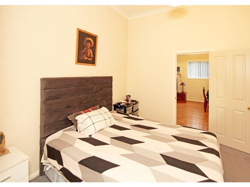 38 Regent Street, Junee NSW 2663