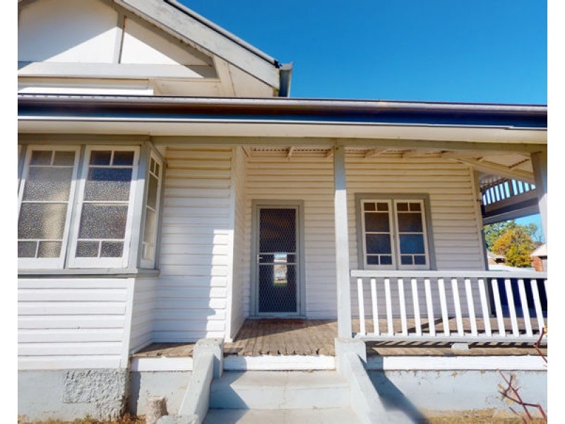 104 Main Street, Junee NSW 2663