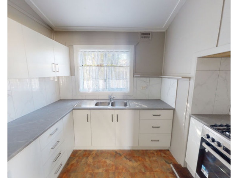 104 Main Street, Junee NSW 2663
