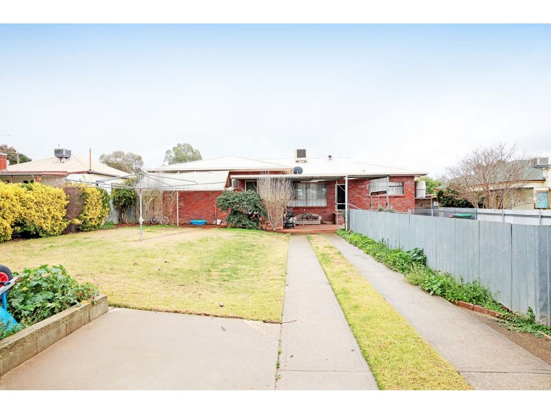20 Hammond St, Junee NSW 2663