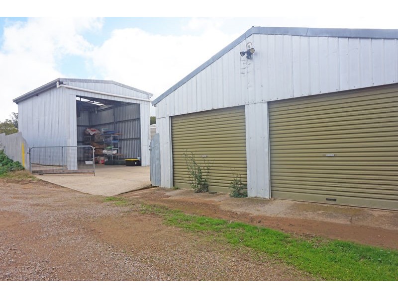20 Hammond St, Junee NSW 2663