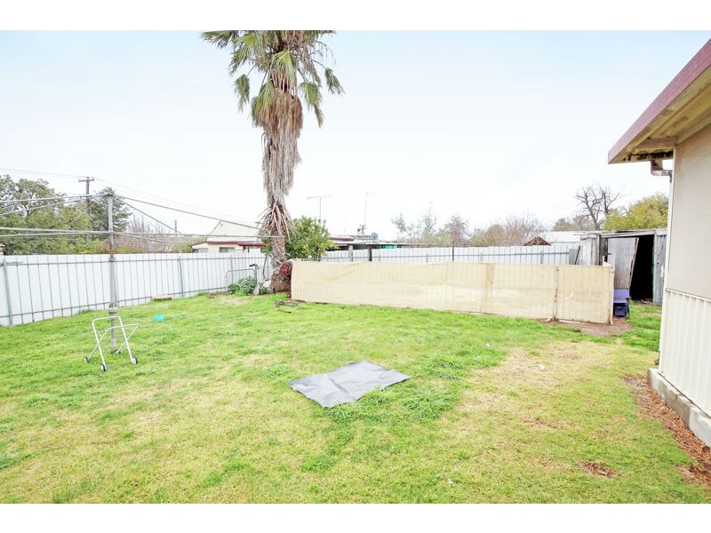 14 George Street, Junee NSW 2663