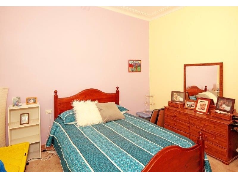 16 Elizabeth Street, Junee NSW 2663