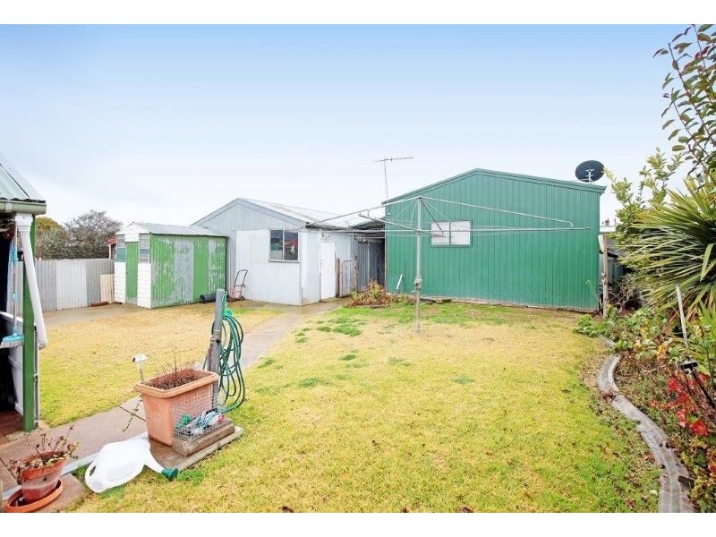 16 Elizabeth Street, Junee NSW 2663