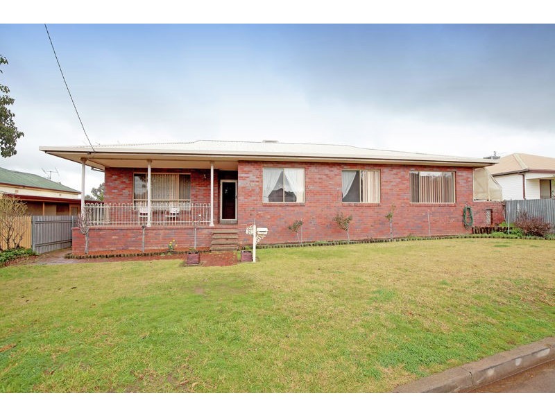 20 Hammond Street, Junee NSW 2663