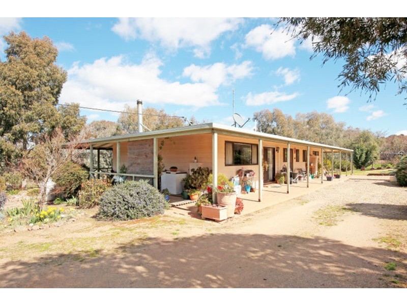 5920 Gundagai Rd, Junee NSW 2663