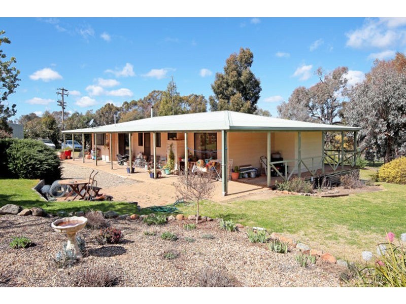 5920 Gundagai Rd, Junee NSW 2663