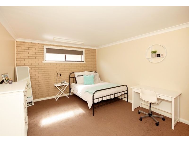 39 Bolton St, Junee NSW 2663