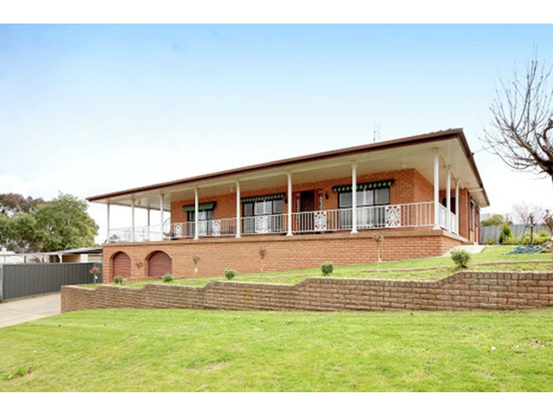 39 Bolton St, Junee NSW 2663