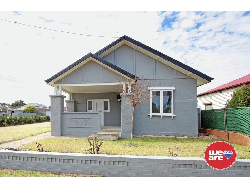 88 Main Street, Junee NSW 2663