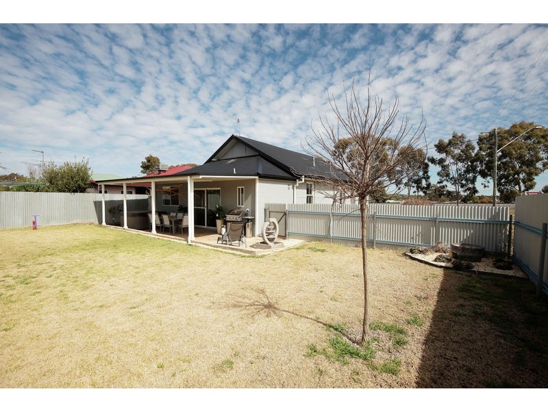88 Main Street, Junee NSW 2663