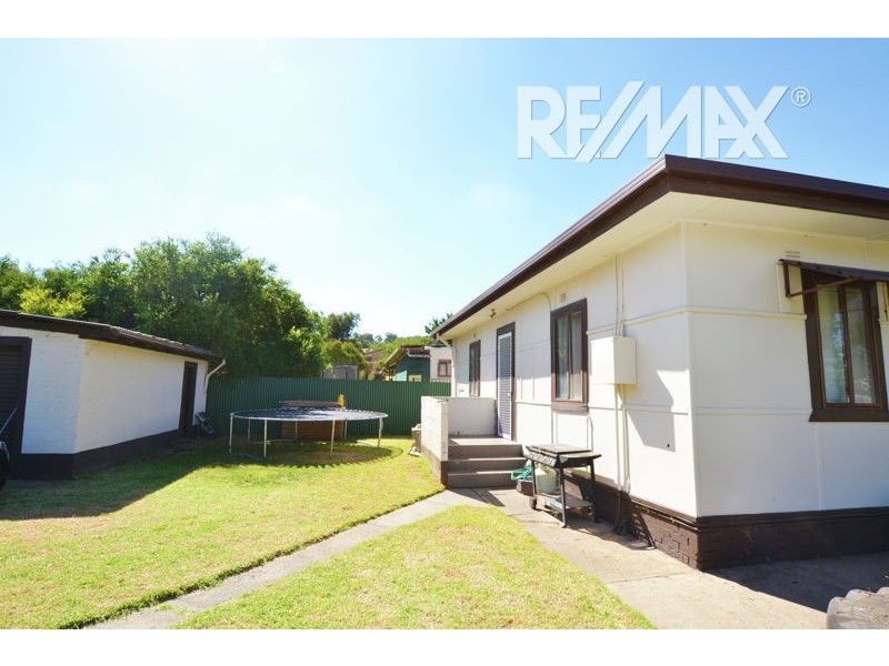 10 Fitzroy St, Junee NSW 2663
