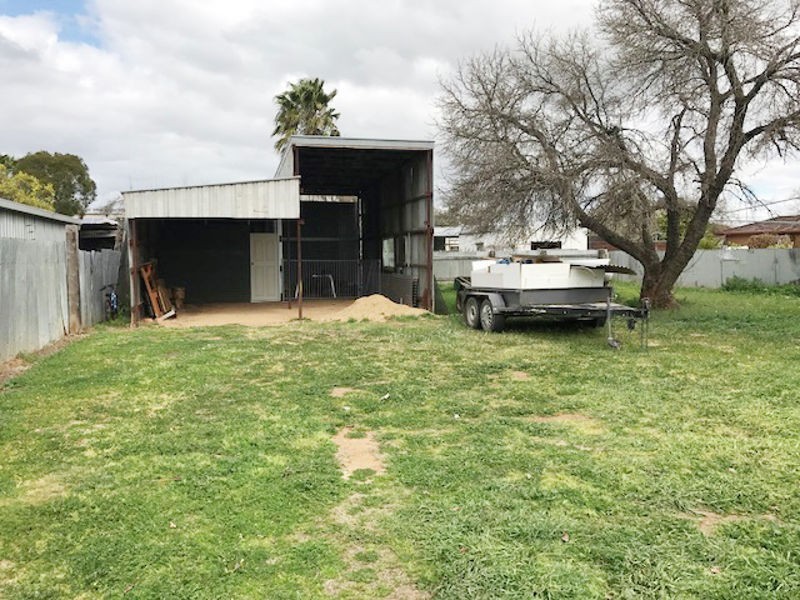 70 Hebden Street, Lockhart NSW 2656