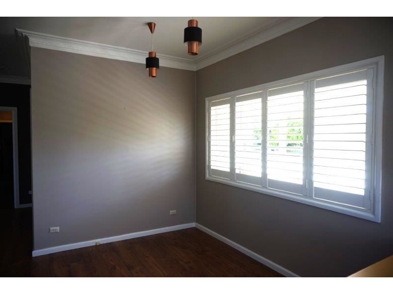 14 Lillian Street, Junee NSW 2663