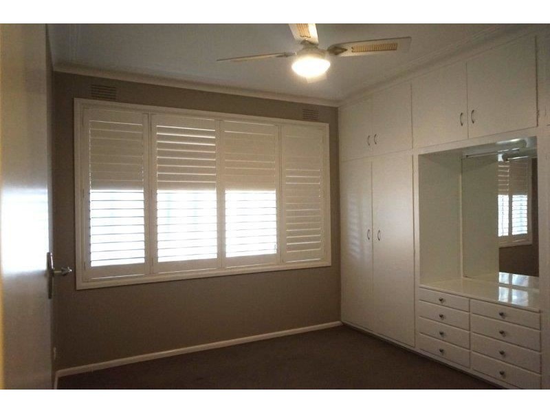 14 Lillian Street, Junee NSW 2663