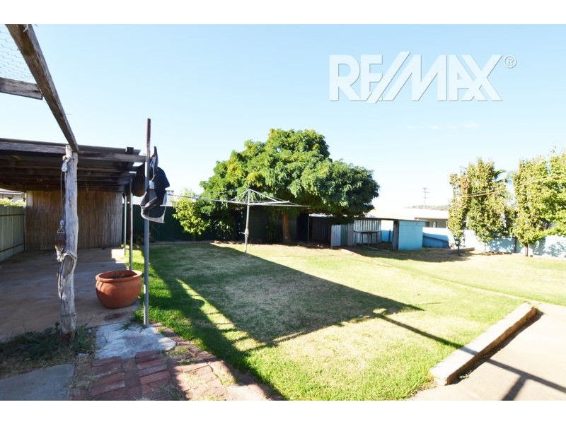 23 Percy Street, Junee NSW 2663