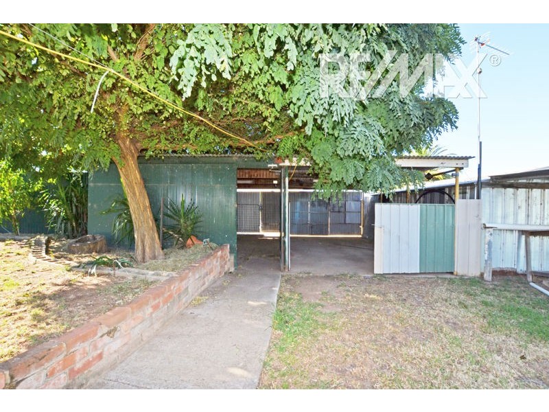 23 Percy Street, Junee NSW 2663