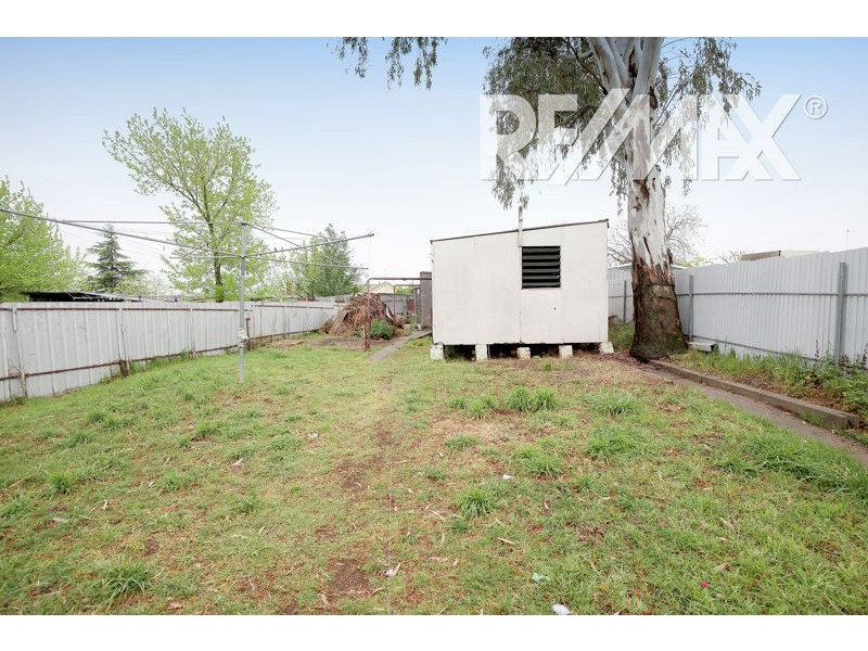 16 Crown Street, Junee NSW 2663