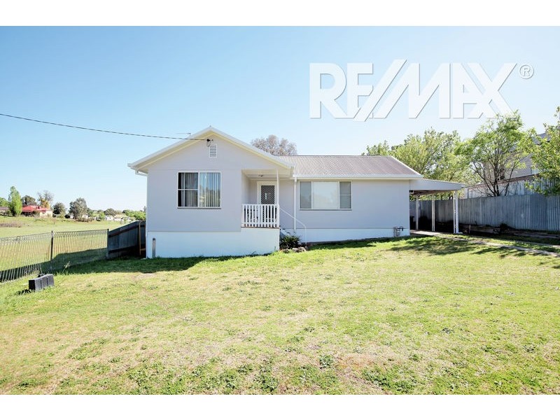 80 Hill Street, Junee NSW 2663