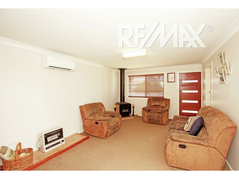 35 Regent Street, Junee NSW 2663