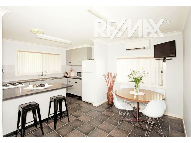 35 Regent Street, Junee NSW 2663