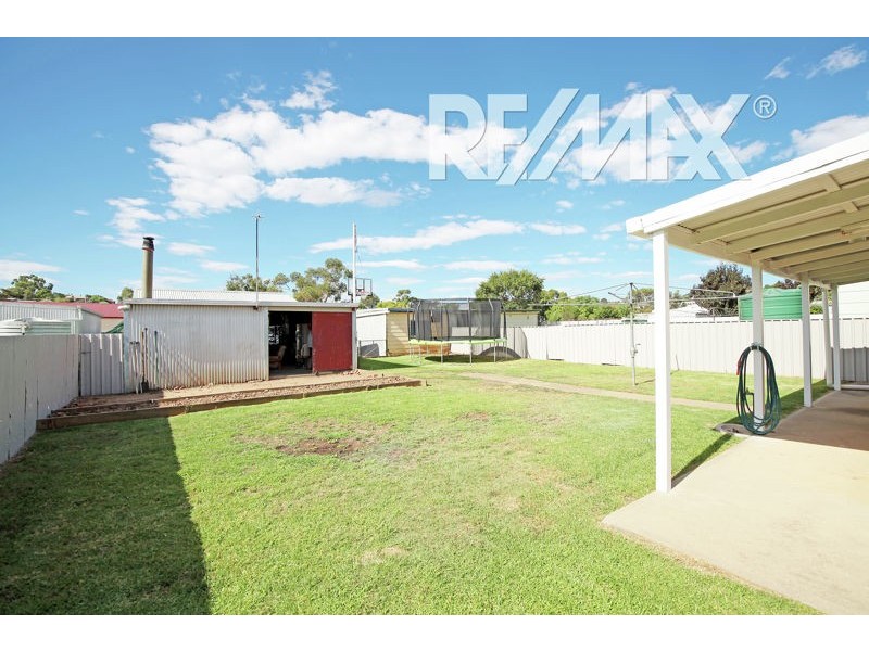 35 Regent Street, Junee NSW 2663